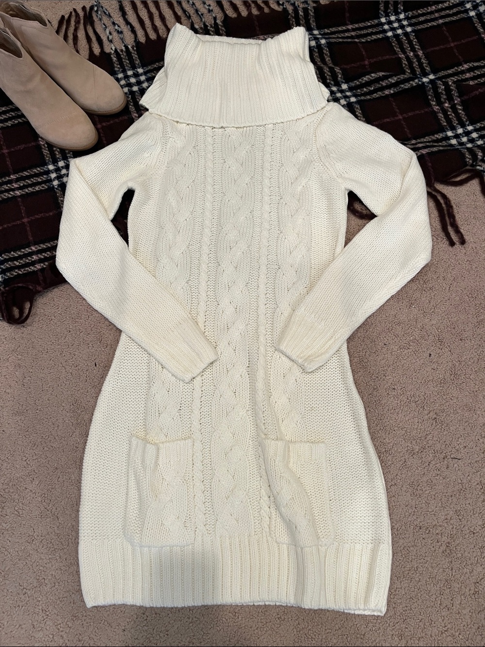 VENUS Cream Cable-Knit Turtleneck Sweater Dress